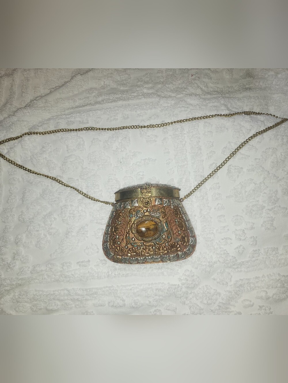 Vintage Sajai Indian Ethnic Sling Bag Clutches, Brass/Copper w/ Metal Chain - Picture 2 of 13